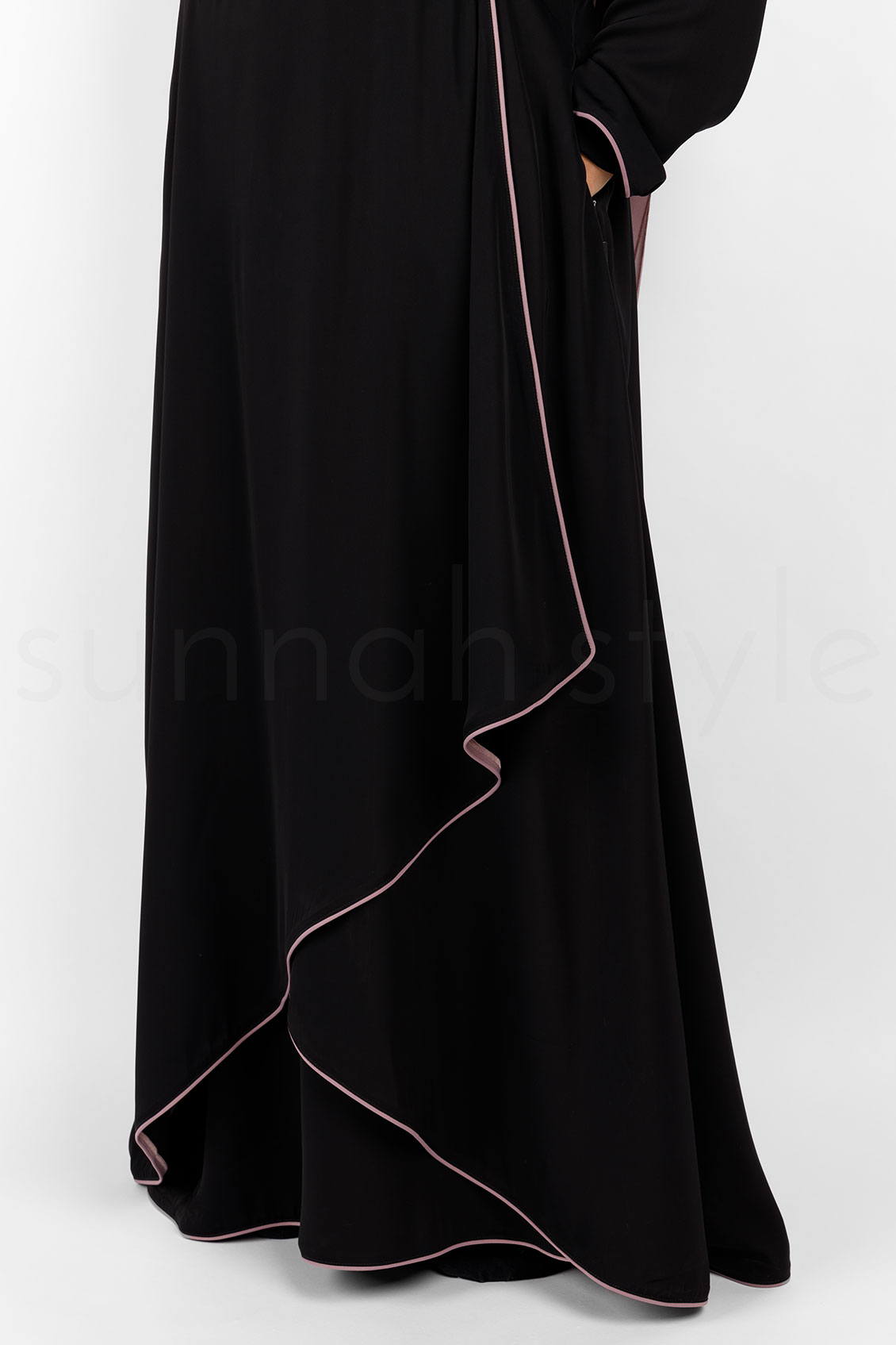 Sunnah Style Anemone Layered Abaya Black Mauve